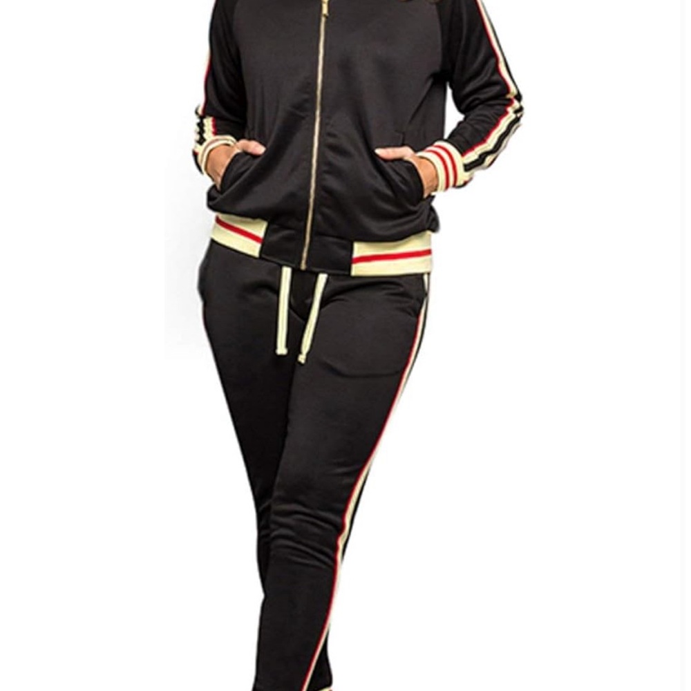 Matching tracksuit / sold as set